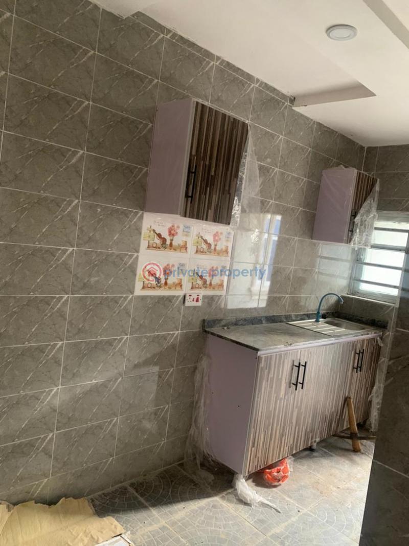 1 bedroom Flat & Apartment For Rent Alaska Caterpillar Elebu Off Akala Express Oluyole Extention Akala Express Ibadan Oyo - 2