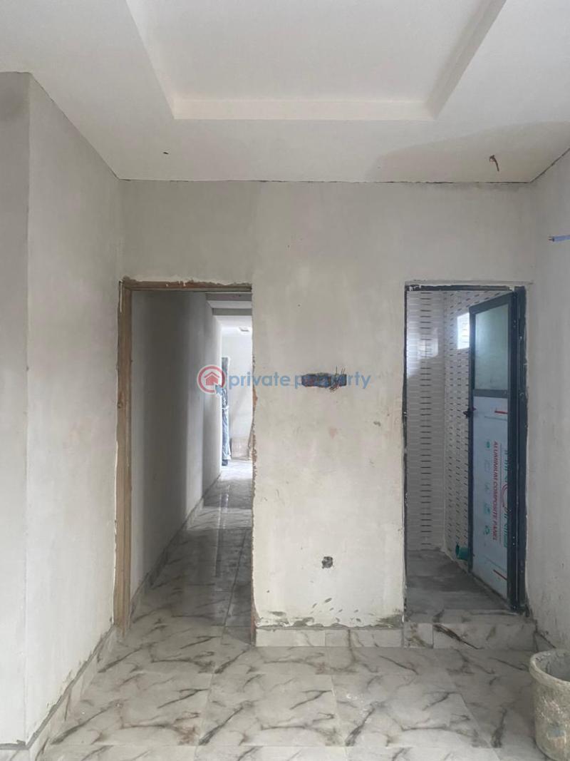 1 bedroom Self Contain For Sale Alagomeji Yaba Lagos - 5