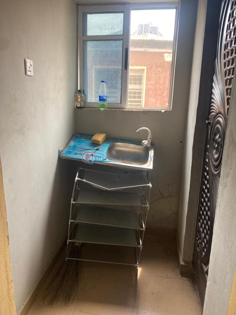 1 bedroom Self Contain For Rent Abule Oja Yaba Lagos - 4