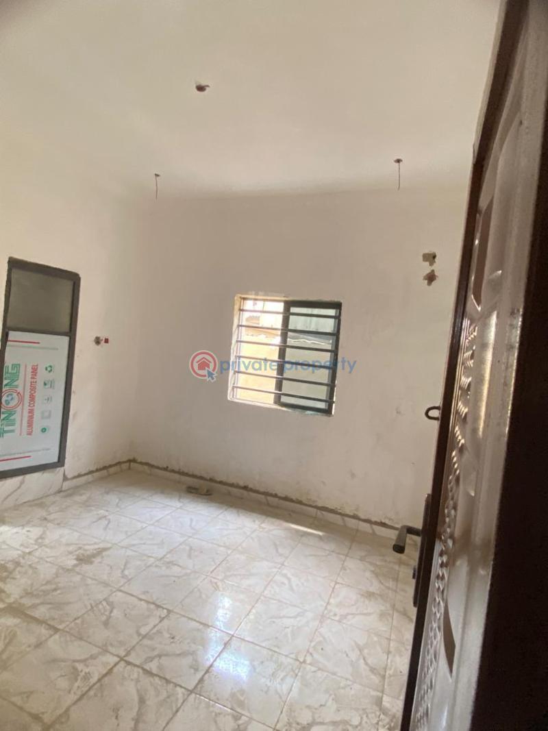1 bedroom Self Contain For Rent Somolu Shomolu Lagos - 4