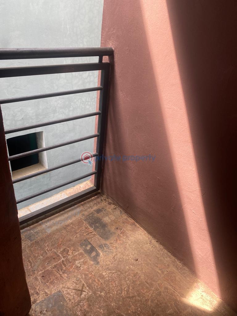1 bedroom Self Contain For Rent Fadeyi Jibowu Yaba Lagos - 9