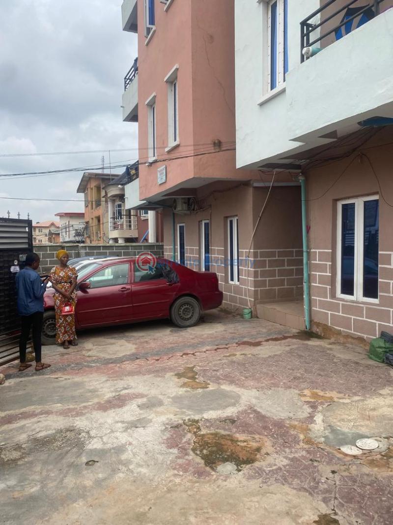 1 bedroom Self Contain For Rent Morocco Fola Agoro Yaba Lagos - 1