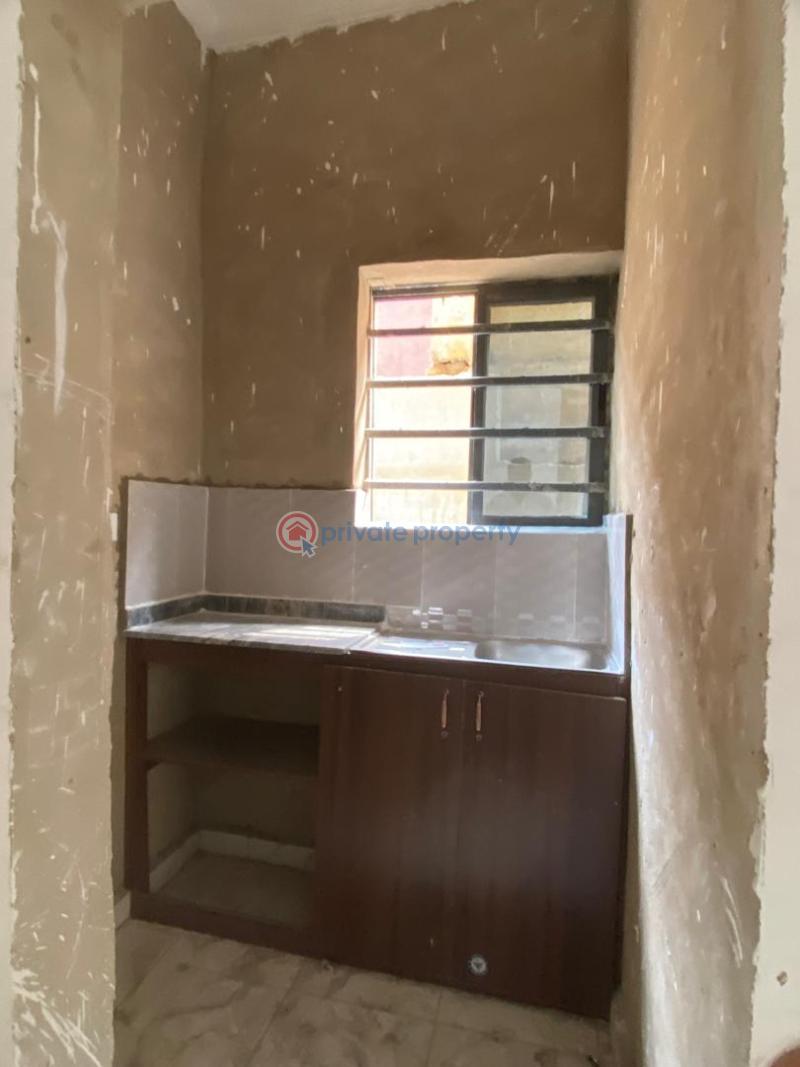 1 bedroom Self Contain For Rent Somolu Shomolu Lagos - 6