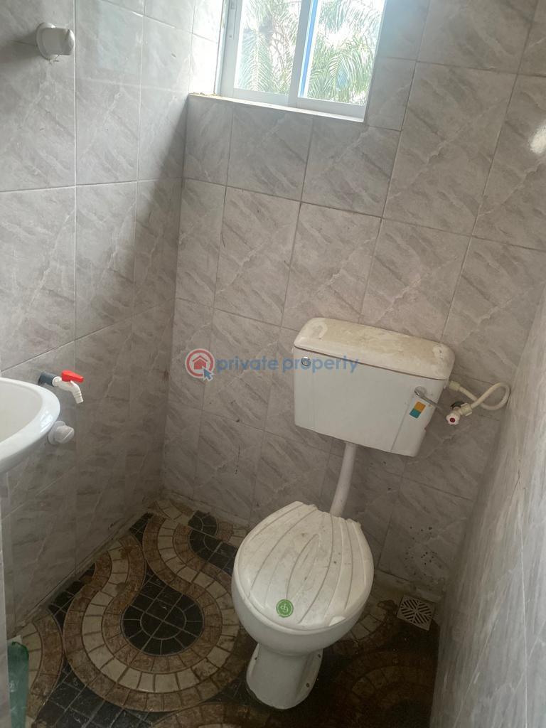 1 bedroom Self Contain For Rent Fadeyi Jibowu Yaba Lagos - 1