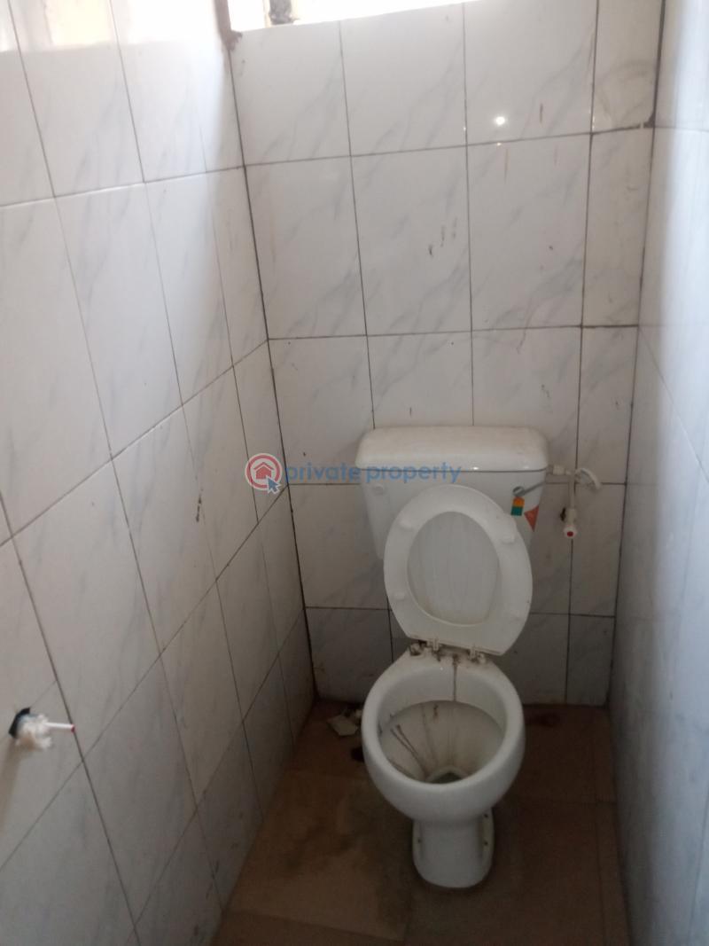 1 bedroom Self Contain For Rent Fola Agoro Yaba Lagos - 1