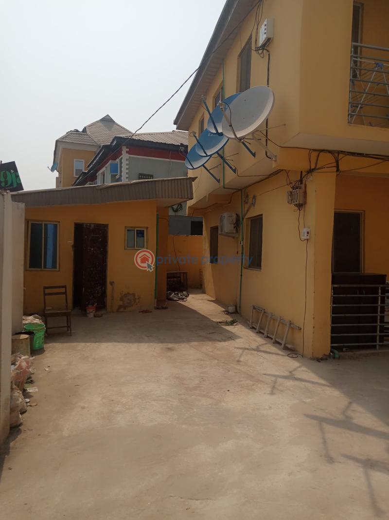 1 bedroom Self Contain For Rent Fola Agoro Yaba Lagos - 0