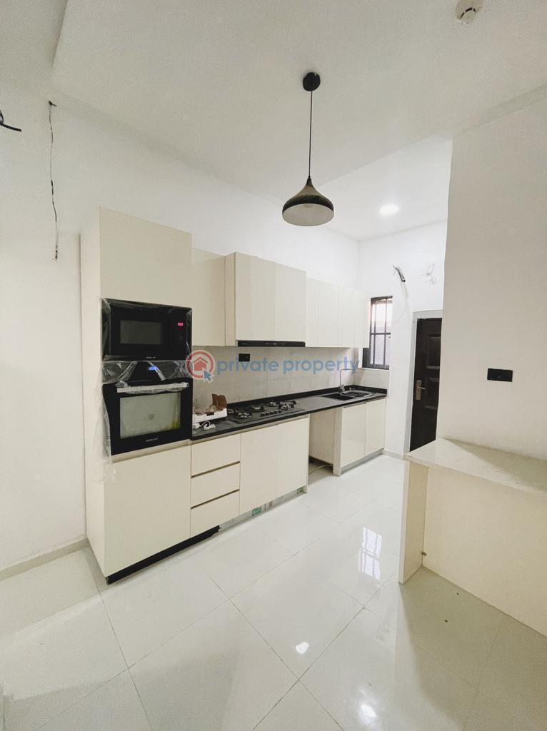4 bedroom Duplex For Sale Pinnock Axis Osapa Lekki Lagos - 10