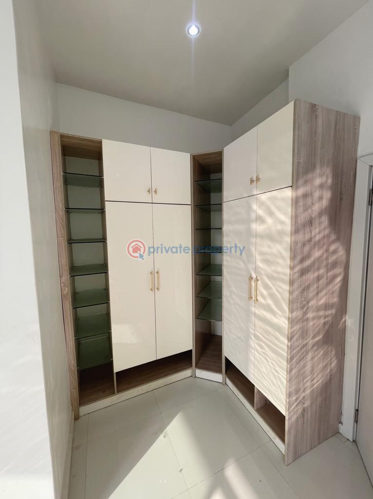 4 bedroom Duplex For Sale Pinnock Axis Osapa Lekki Lagos - 5