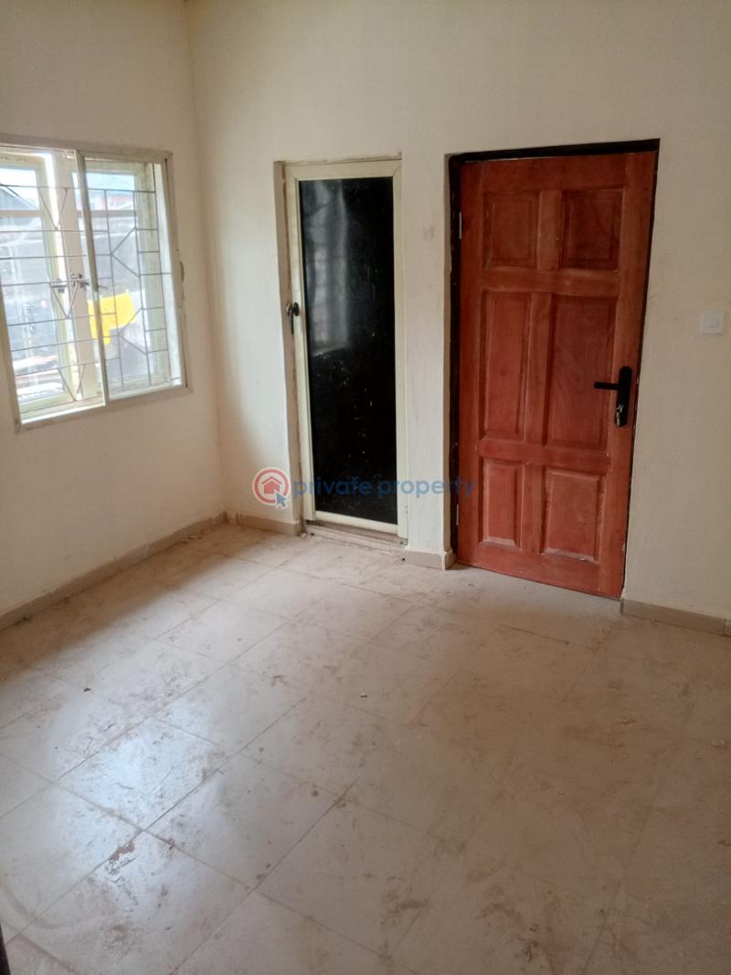 1 bedroom Self Contain For Rent By Ifako Bus Stop Ifako-Gbagada Lagos - 4
