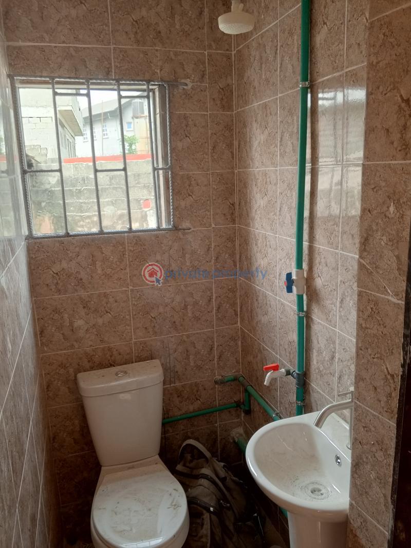 1 bedroom Self Contain For Rent Iyana Oworo By Car Wash Bus Stop Oworonshoki Gbagada Lagos - 2