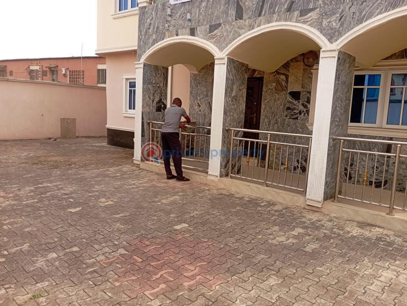 3 bedroom Flat & Apartment For Rent Santos Estate Ikeja Egbeda Akowonjo Alimosho Lagos - 9