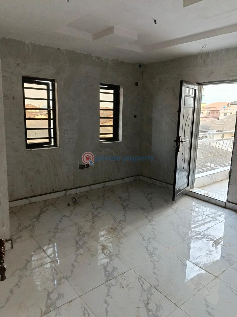 1 bedroom Mini Flat For Rent Surulere Lagos - 5
