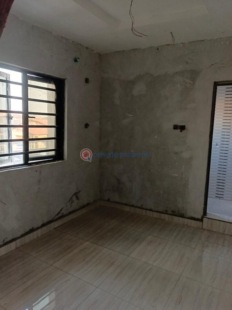 1 bedroom Mini Flat For Rent Surulere Lagos - 3