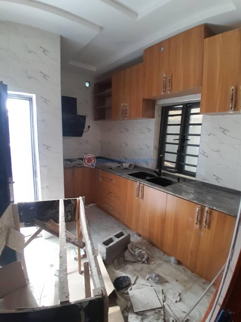 2 bedroom Flat & Apartment For Rent Alimosho Lagos - 0