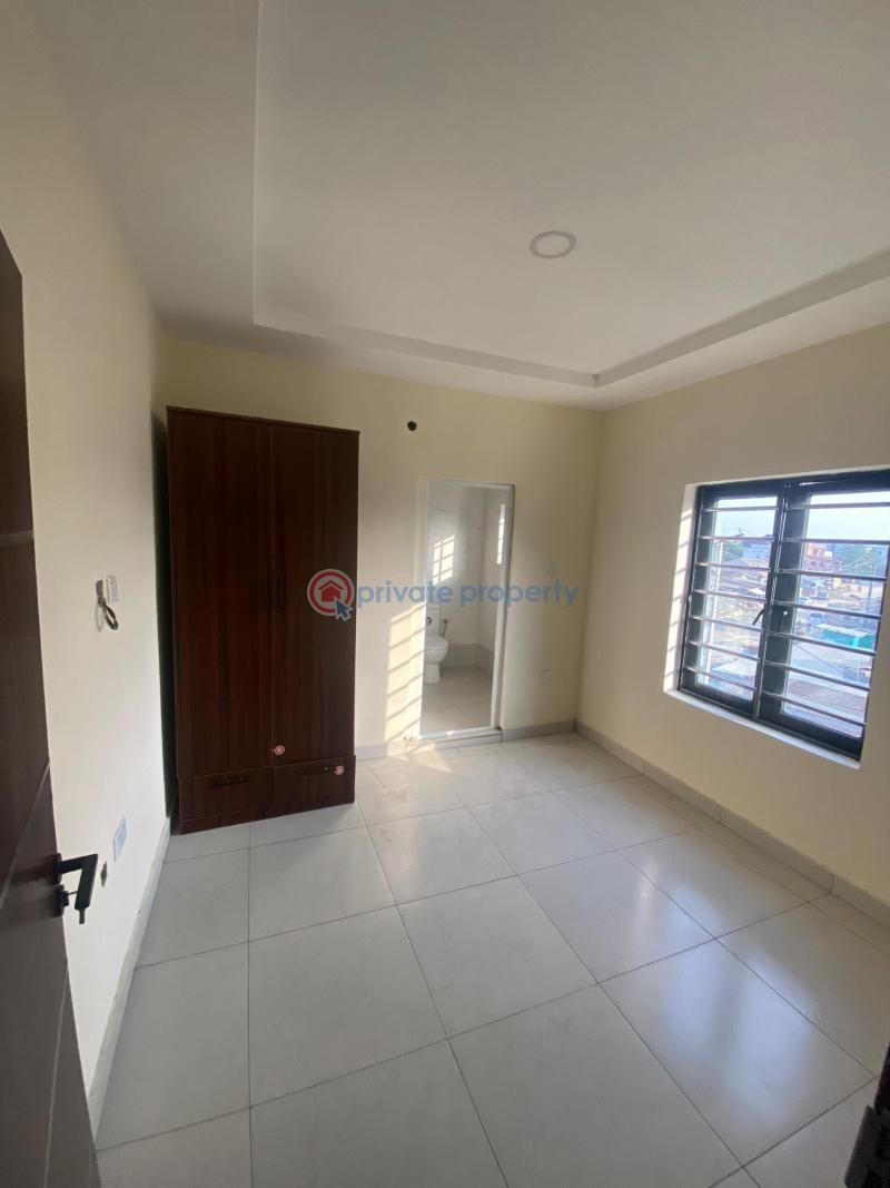 3 bedroom Flat & Apartment For Rent Ologolo Lekki Lagos - 7