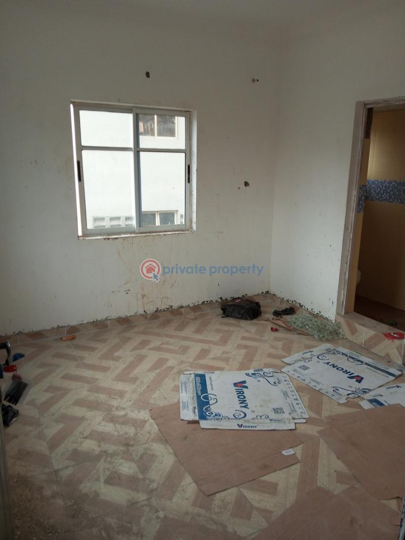 For rent 1 bedroom Mini Flat Pedro Gbagada Off Chaliboy Busstop Very