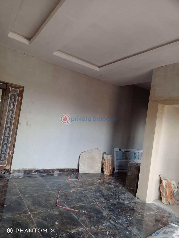 Flat & Apartment For Rent Fola Agoro Yaba Lagos - 1