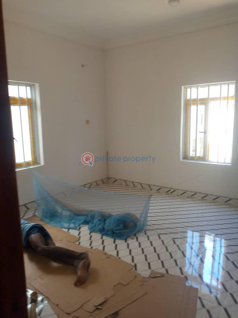 2 bedroom House For Rent Ologunfe, Before Awoyaya Bus Stop, Ajah Lagos - 6