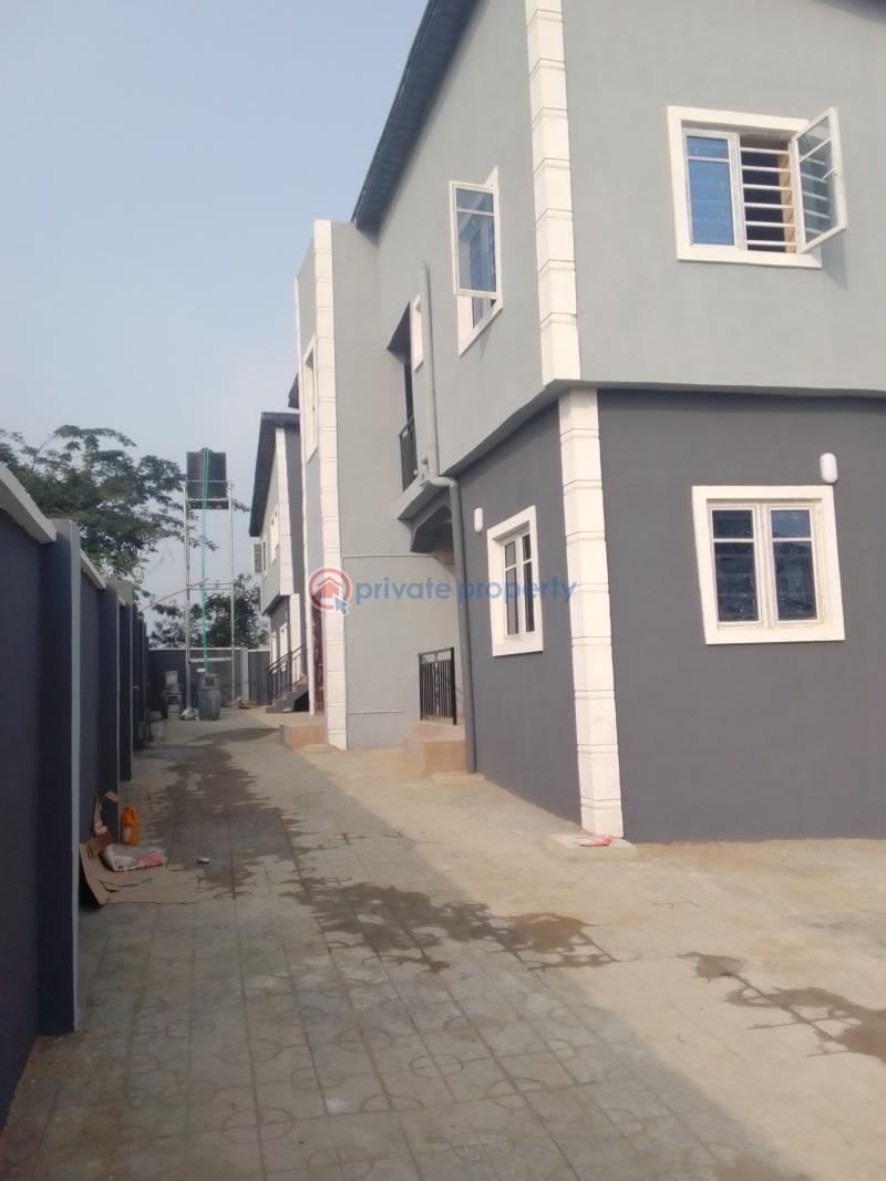 2 bedroom Block Of Flats For Rent Honey Well Estate Magboro Lagos Extension Ogun - 1