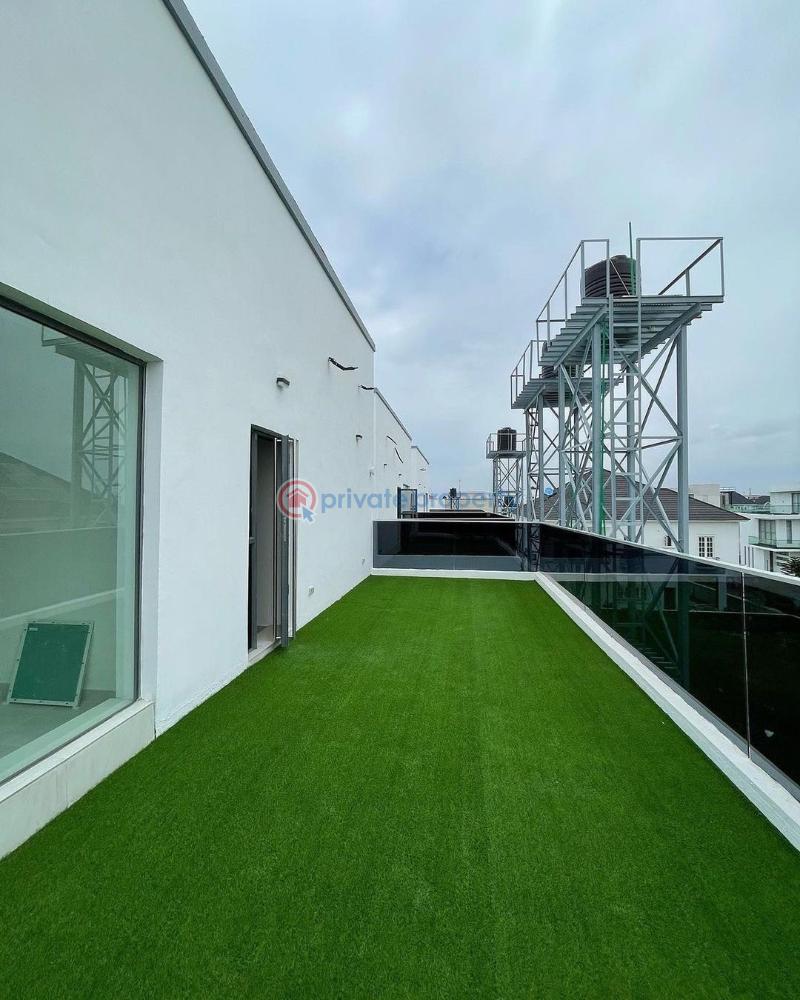 5 bedroom Detached Duplex For Sale Along Lekki Expressway Lagos - 7