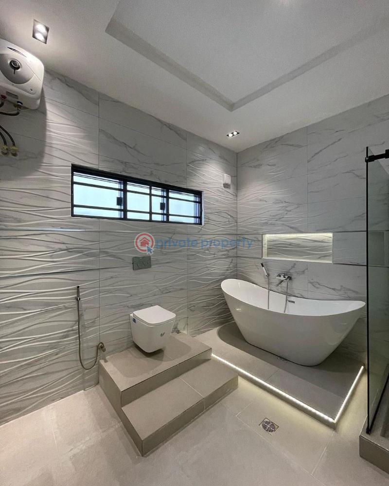 5 bedroom Detached Duplex For Sale Along Lekki Expressway Lagos - 4