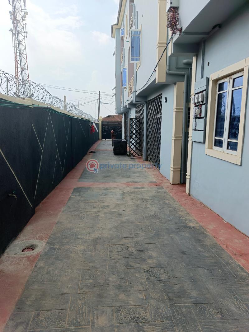 2 bedroom Flat & Apartment For Rent Gbagada Lagos - 6