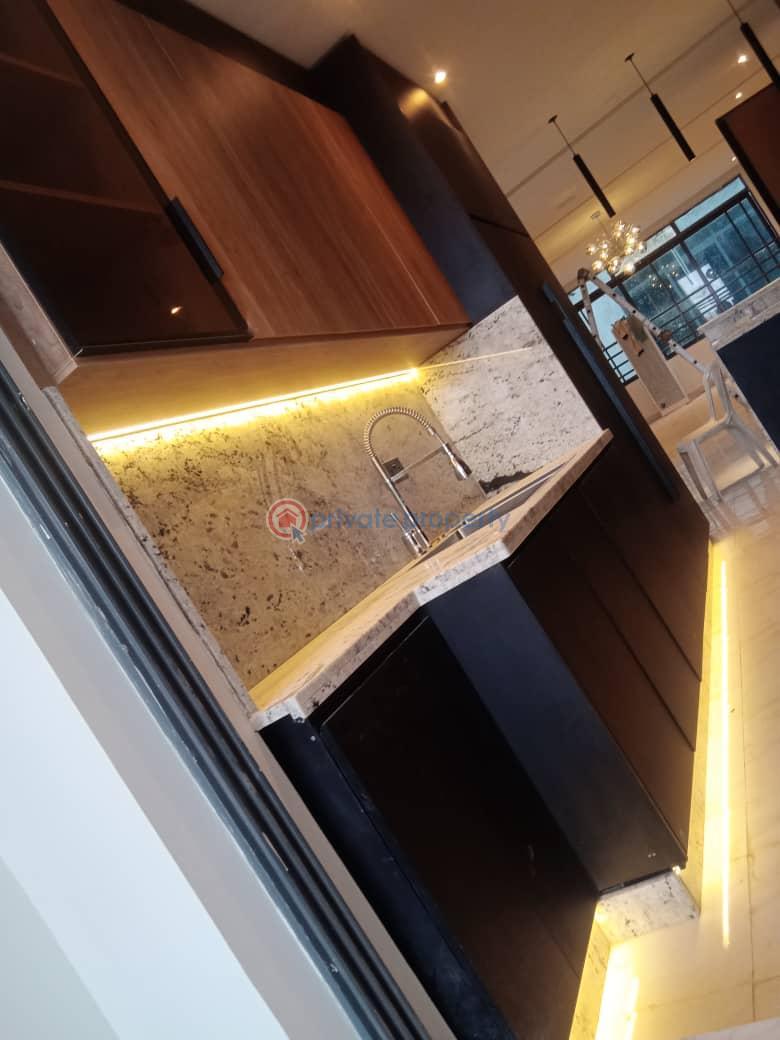3 bedroom Shared Apartment For Sale @ Lovely Elsie Femi Pearse Street, Off Adeola Odeku Victoria Island Lagos Adeola Odeku Victoria Island Lagos - 3