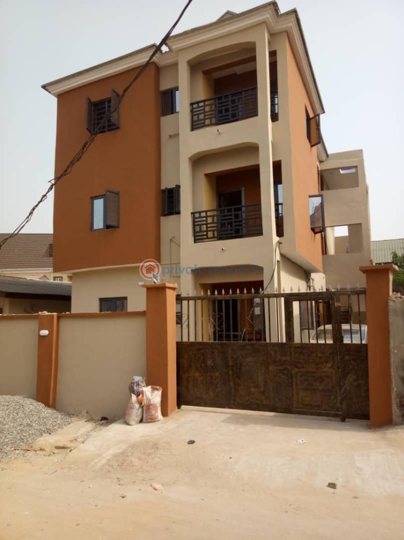 1 bedroom Flat & Apartment For Rent Palmgroove Shomolu Lagos - 0