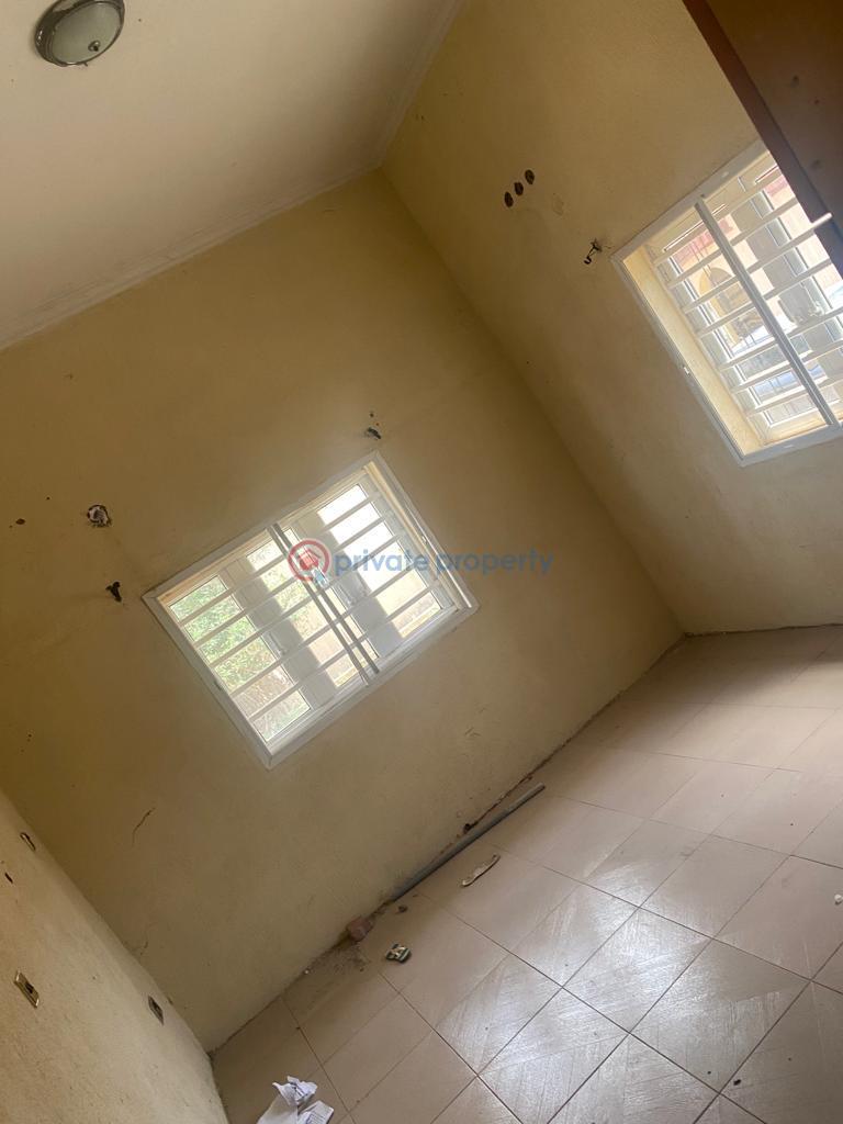 3 bedroom House For Rent Ikolaba Estate, Close To Bodija, Ibadan Oyo - 6