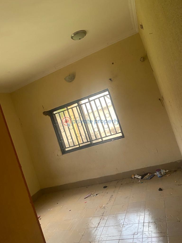 3 bedroom House For Rent Ikolaba Estate, Close To Bodija, Ibadan Oyo - 3