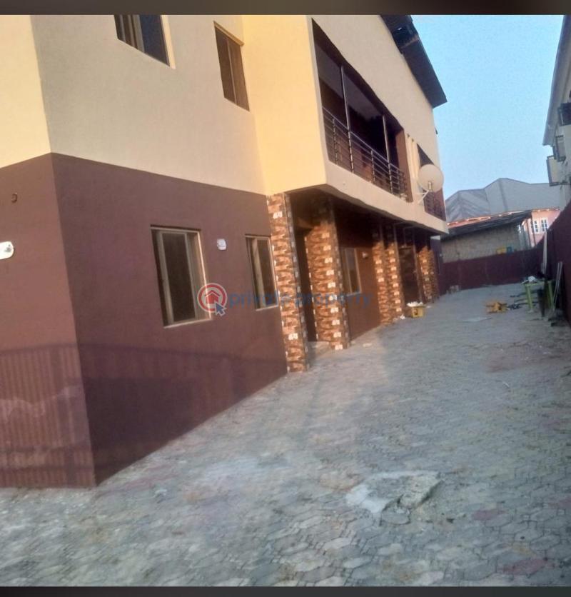 2 bedroom House For Rent Ogombo Ajah Lagos - 1