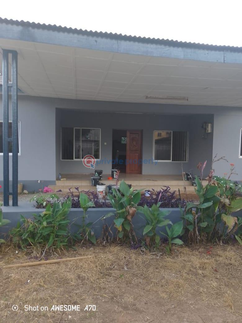Newly renovated 3 bedroom bungalow - 7 3 bedroom Detached Bungalow For Rent Ilishan Ogun area  - 7