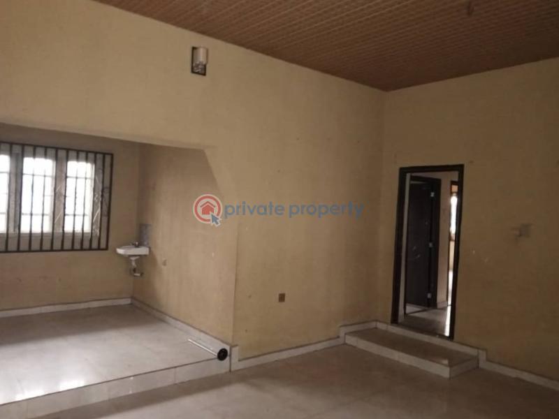 3 bedroom Semi detached Bungalow For Rent Olorunda Akobo Ibadan Oyo - 2