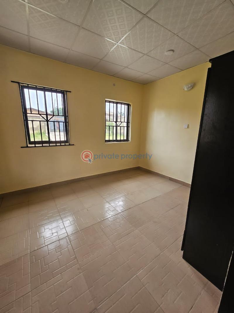 3 bedroom Detached Bungalow For Sale Alegongo Estate, Akobo Ibadan Oyo - 15