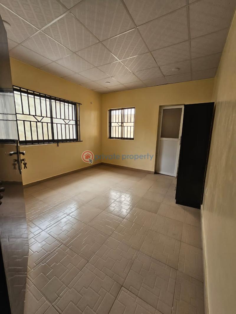 3 bedroom Detached Bungalow For Sale Alegongo Estate, Akobo Ibadan Oyo - 4
