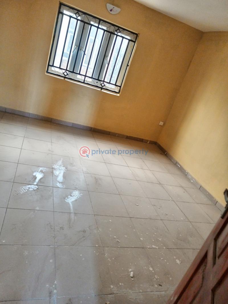 3 bedroom House For Rent Olaogun Area Old Ife Road Ibadan Oyo - 3