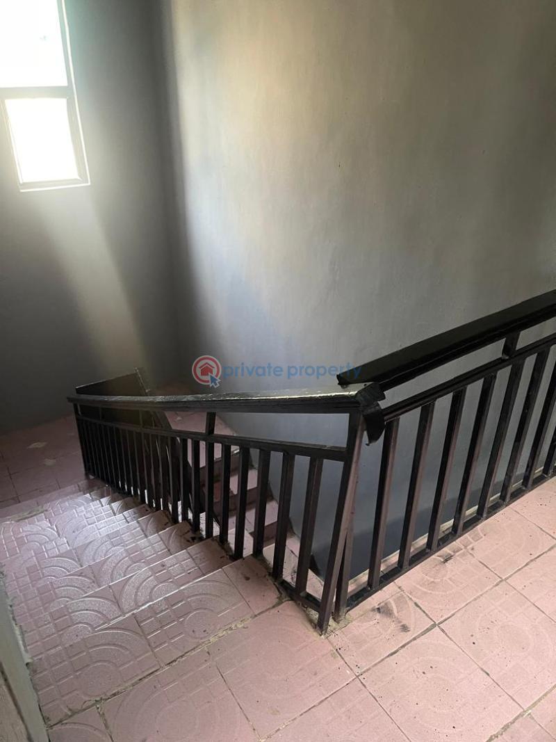 House For Rent Ayodele Fanoik Magodo Phase 1 Ojodu Lagos - 2