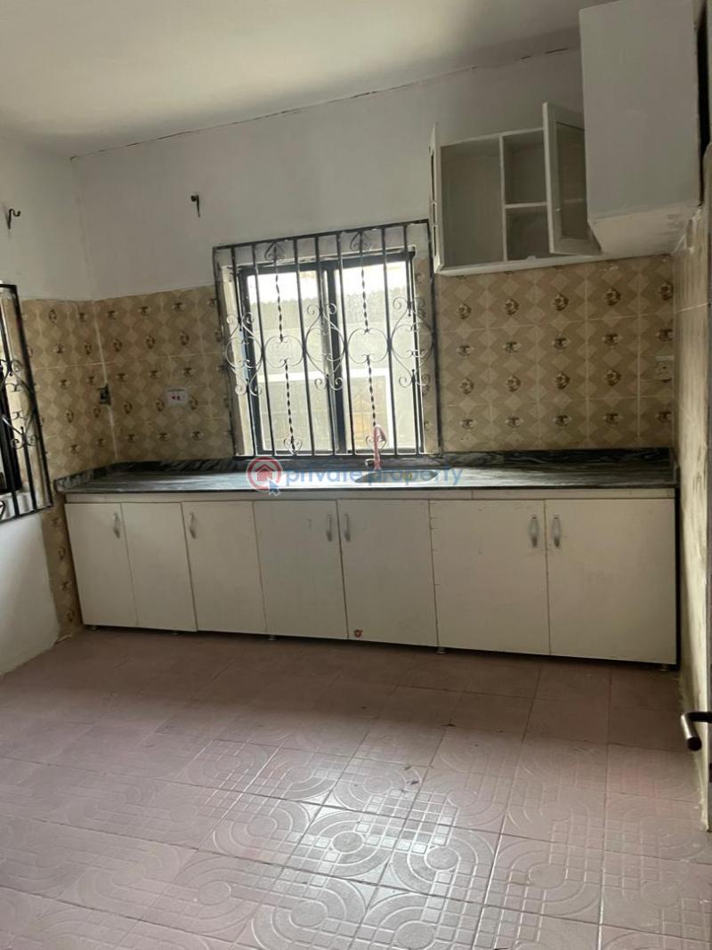 House For Rent Ayodele Fanoik Magodo Phase 1 Ojodu Lagos - 3