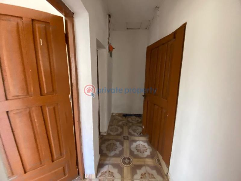 1 bedroom Mini Flat For Rent Off Governor's Road Ikotun Ikotun/Igando Lagos - 3