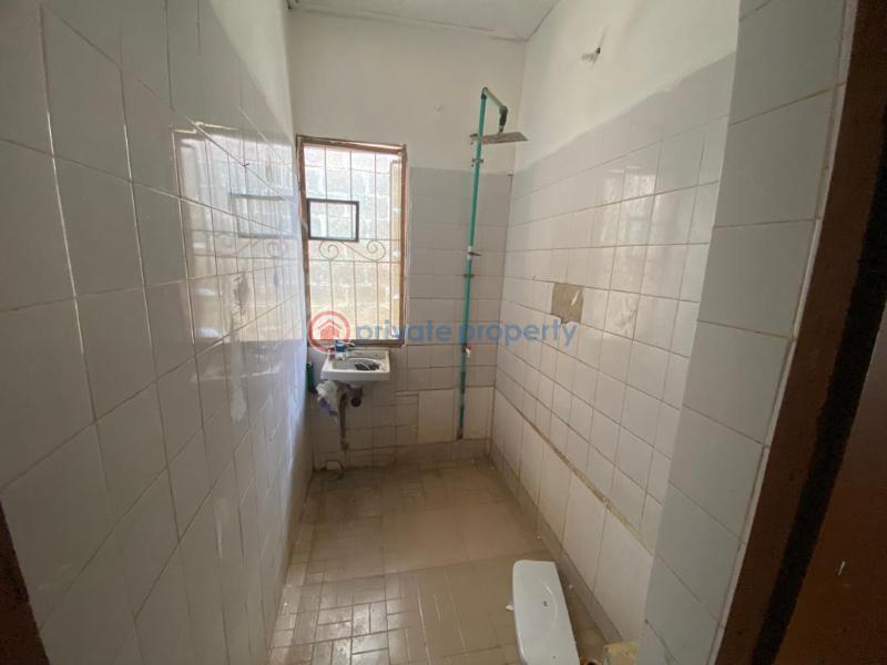1 bedroom Mini Flat For Rent Off Governor's Road Ikotun Ikotun/Igando Lagos - 4