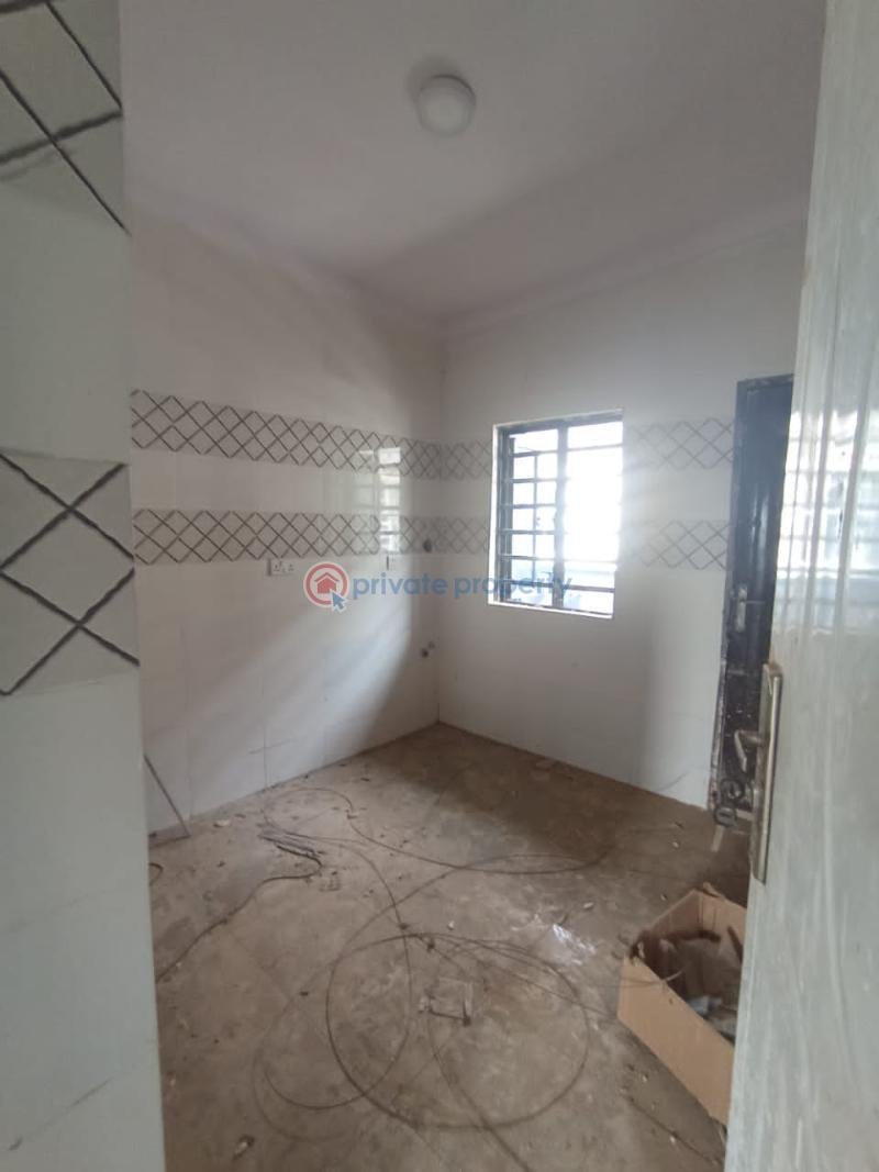 3 bedroom House For Rent P And T Estate Ipaja Lagos - 14
