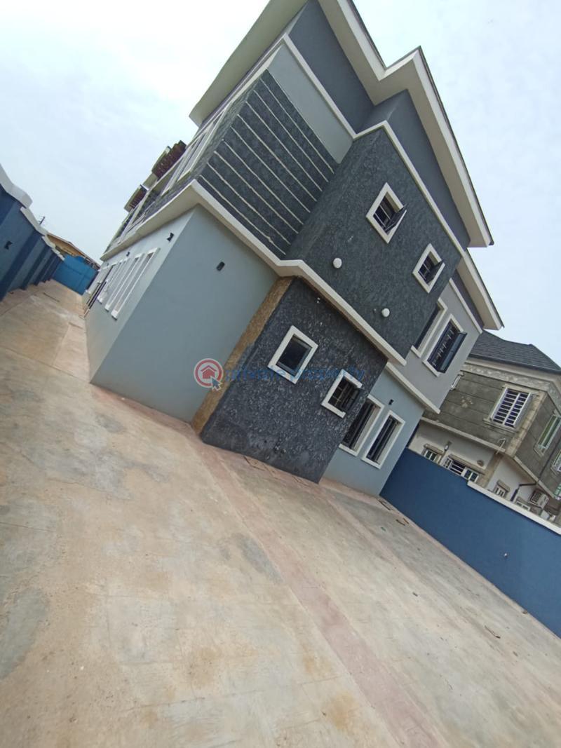 3 bedroom House For Rent P And T Estate Ipaja Lagos - 1