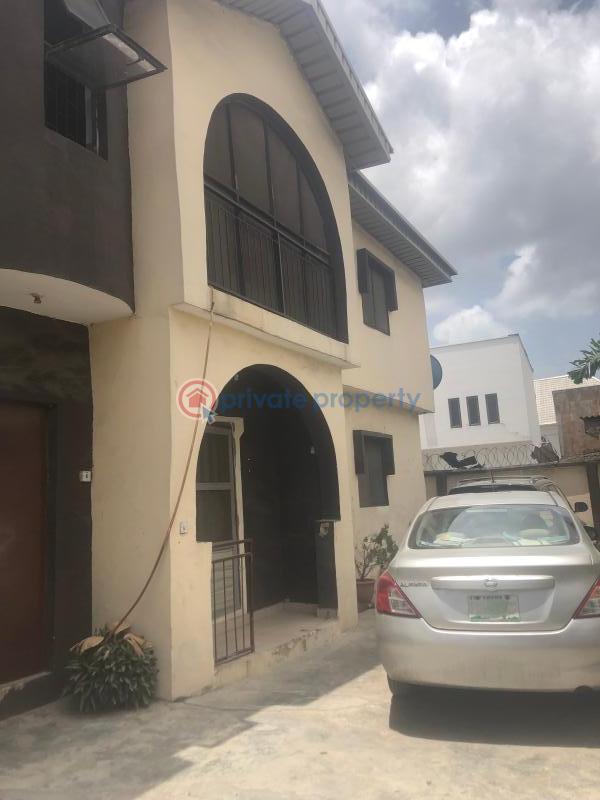 3 bedroom Flat & Apartment For Rent Sabo Yaba Lagos - 0
