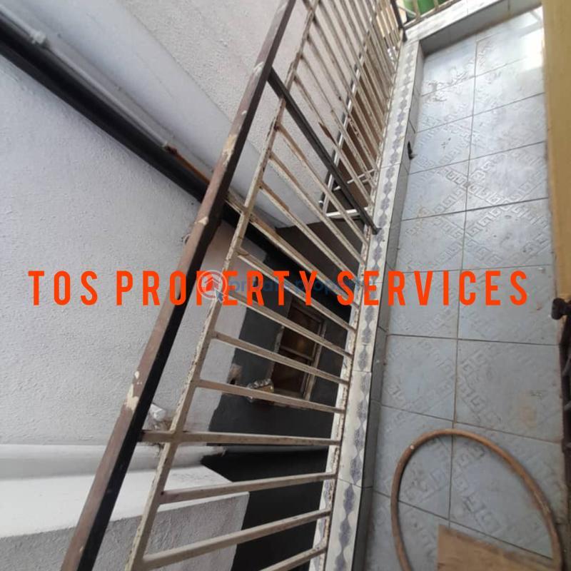 2 bedroom Flat & Apartment For Rent Oworonshoki, Lagos Oworonshoki Gbagada Lagos - 9