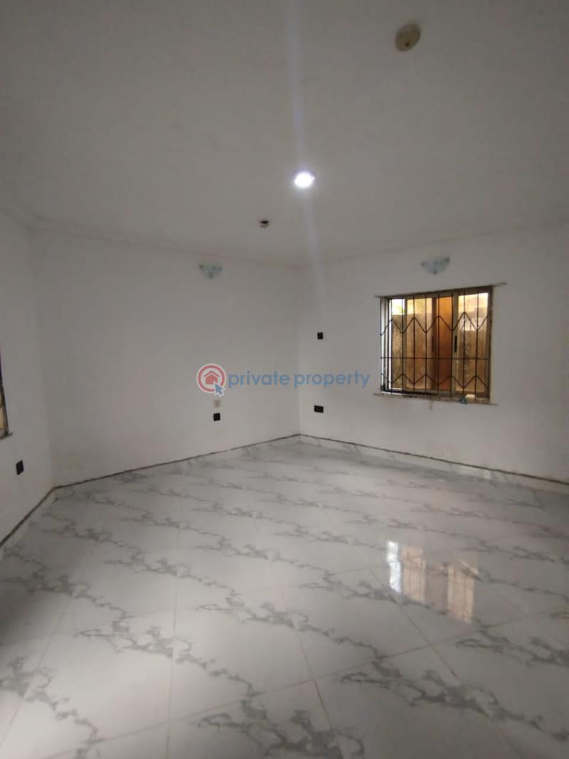 2 bedroom Block Of Flats For Rent Seaside Estate Badore Ajah Lagos - 7