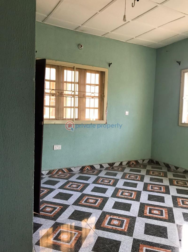 2 bedroom House For Rent Ore Ofe Estate Close To Club 360 Main Akala Express Oluyole Extention Akala Express Ibadan Oyo - 4