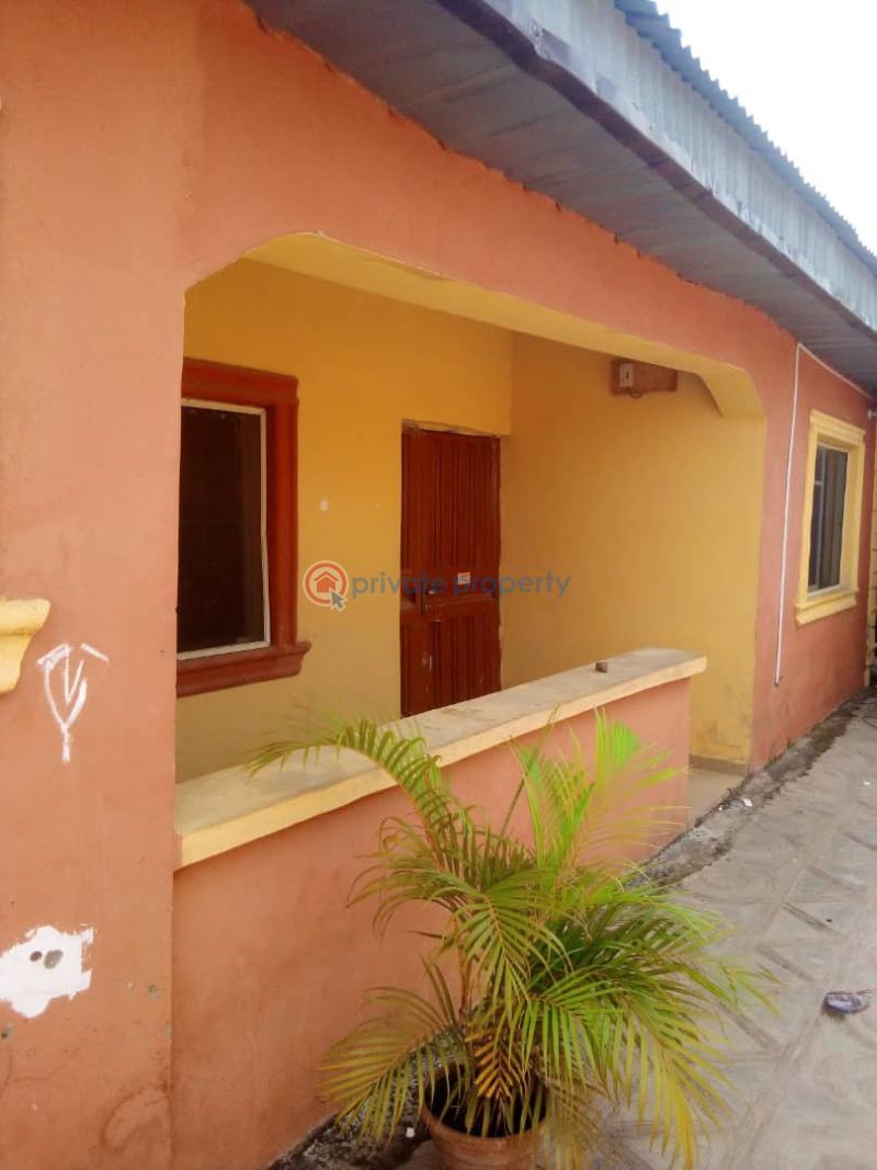 2 bedroom Flat & Apartment For Rent Adegbayi Oloruntedo Road Ibadan Ibadan Oyo - 1