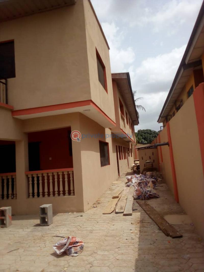 3 bedroom House For Rent Off Shola Martins Str, Off Olaniyi Street, Abule Egba Abule Egba Agege Lagos - 3
