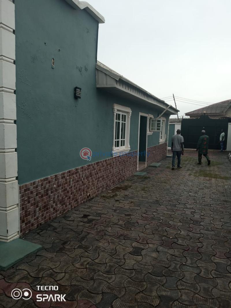 4 bedroom Detached Bungalow For Sale Ifo Ota Ogun - 4