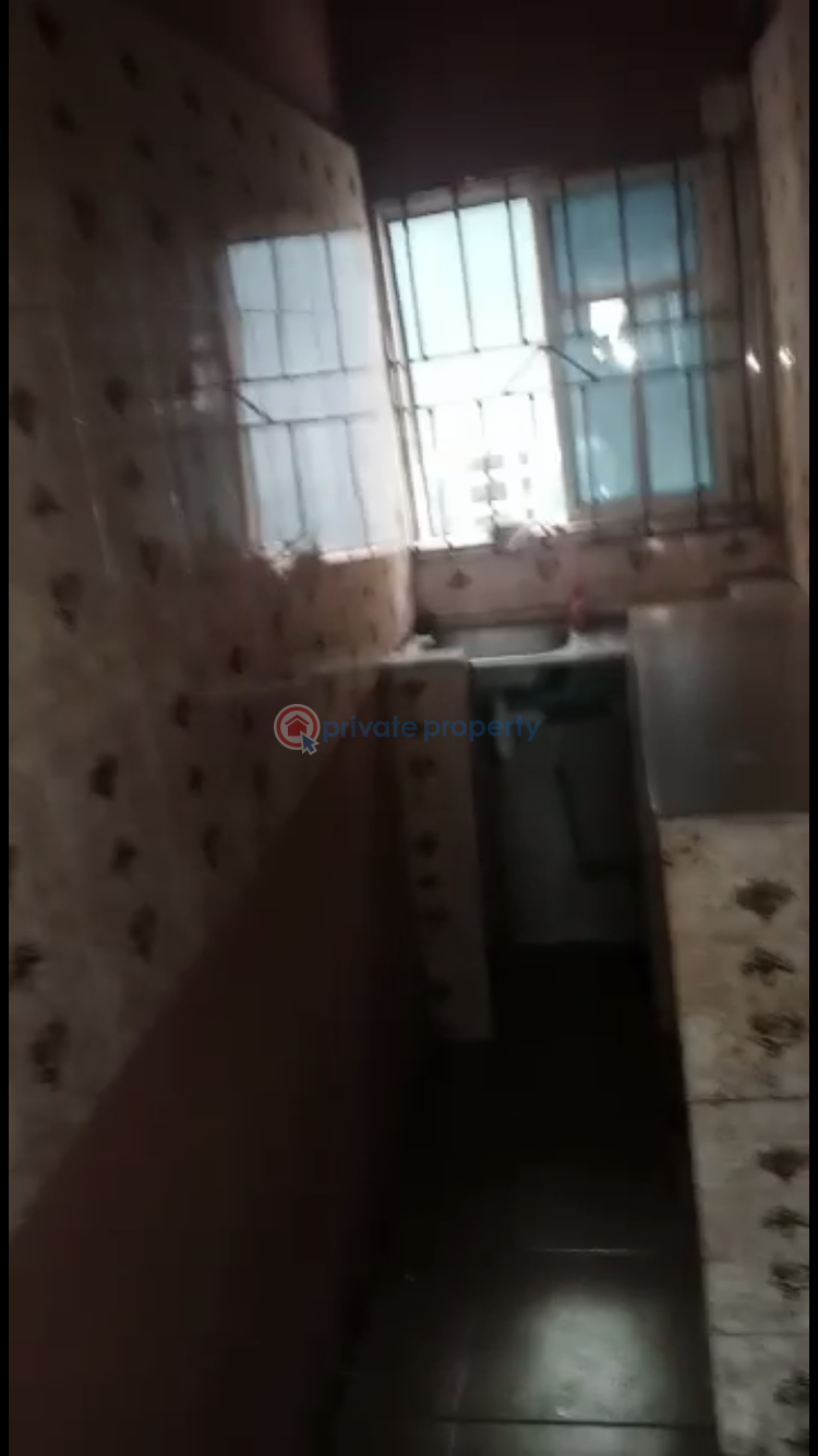 1 bedroom Flat & Apartment For Rent Alagomeji Yaba Lagos - 0